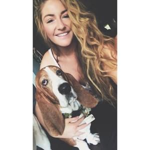 Meet your Posher, Brooke